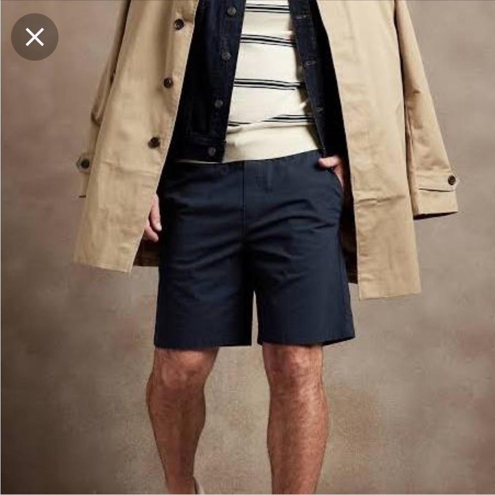 Forever 21 men’s navy shorts